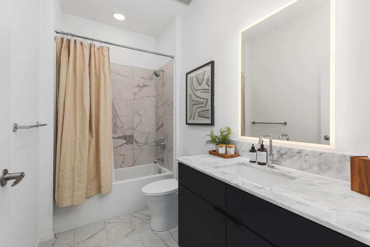 Penthouse With Patio Walk To Downtown 3 Bedrooms 5 Beds Nashville Luaran gambar