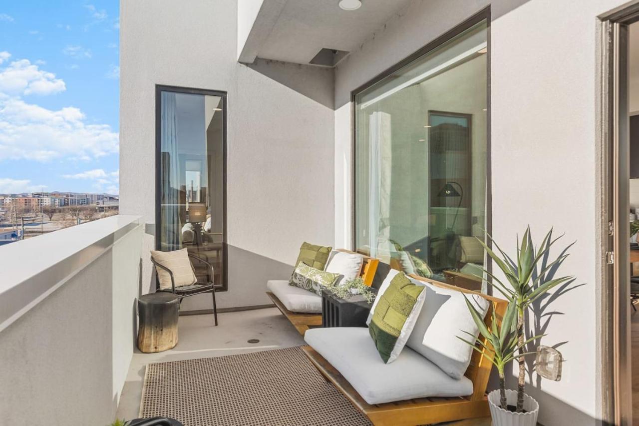 Penthouse With Patio Walk To Downtown 3 Bedrooms 5 Beds Nashville Luaran gambar